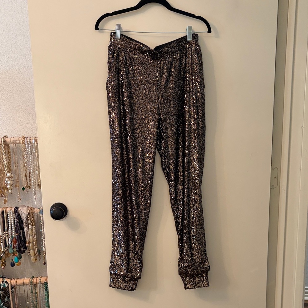 Black Cable & Gauge jogger with gold Sequin